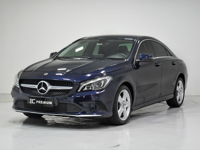 Mercedes CLA-180 1.6 16V 122cv Aut.