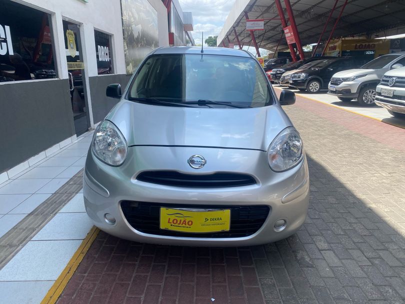 Nissan March 1.0 16V (Flex)
