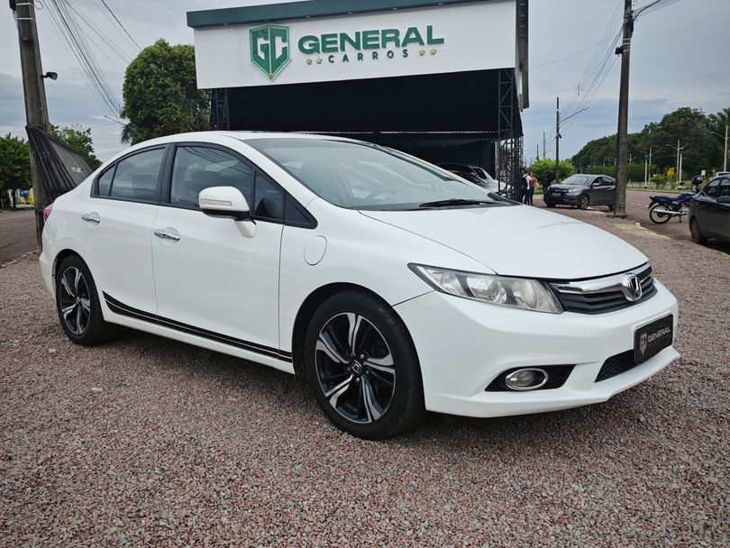 Honda Civic Sedan EXS 1.8/1.8 Flex 16V Aut. 4p