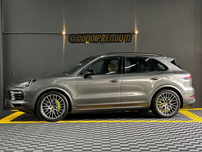 Porsche Cayenne E-Hybrid 3.0 V6 462cv