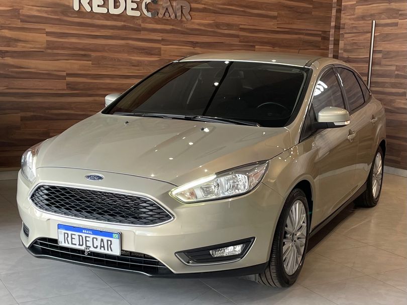 Ford Focus 2.0 16V/SE/SE Plus Flex 5p Aut.