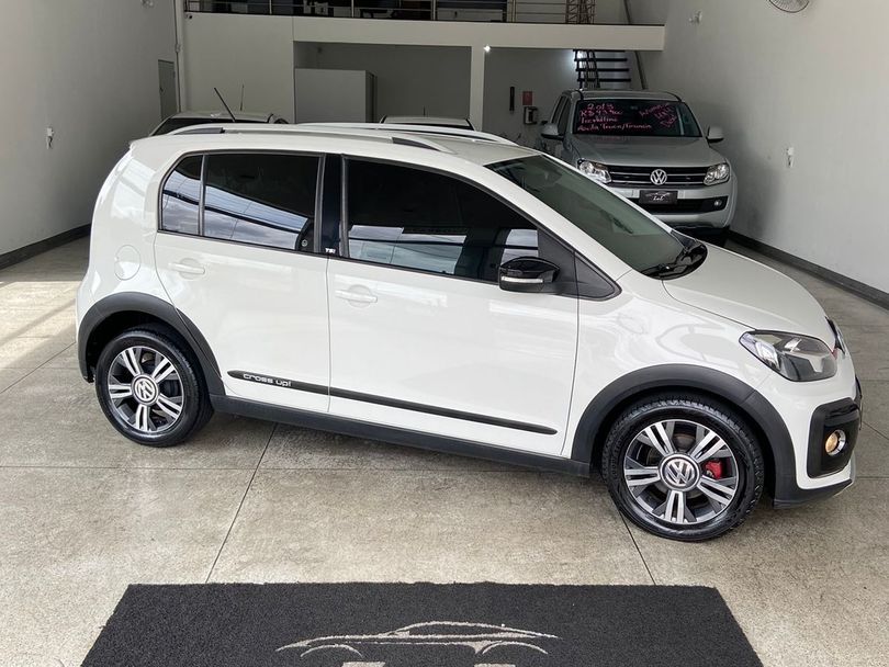 VolksWagen up! cross 1.0 TSI Total Flex 12V 5p