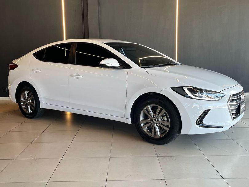 Hyundai Elantra 2.0 16V Flex Aut.