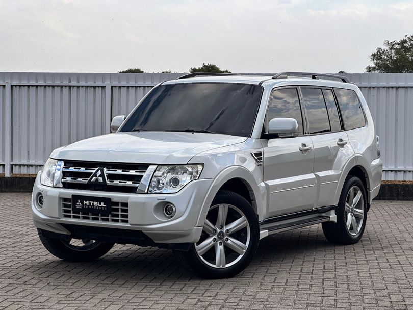 Mitsubishi Pajero HPE Full 3.2 4x4 T.I.Dies. 5p Aut