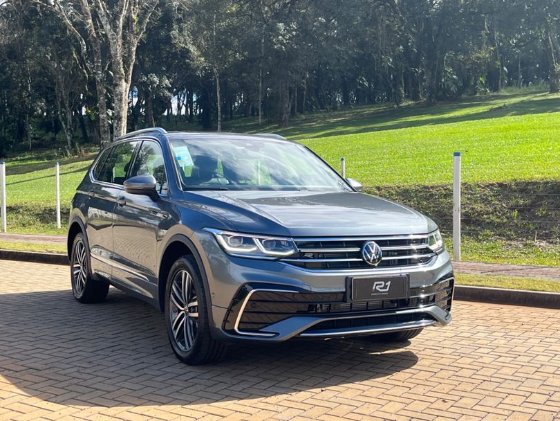 VolksWagen TIGUAN Allspac R-Line 300 TSI 2.0 