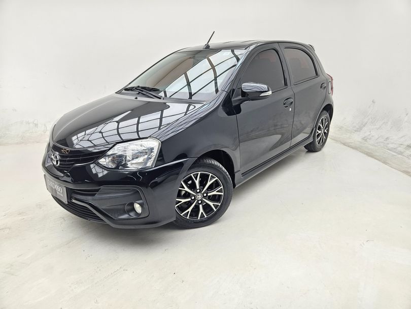 Toyota ETIOS PLATINUM 1.5 Flex 16V 4p Aut.
