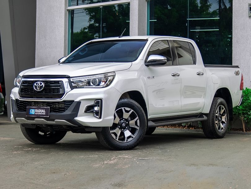Toyota Hilux CD SRX 4x4 2.8 TDI 16V Diesel Aut.