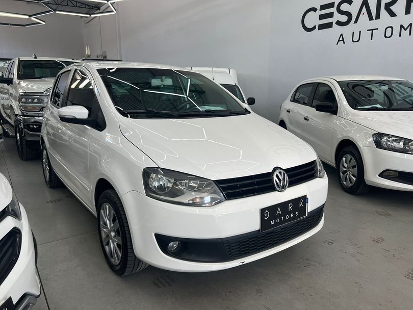 VolksWagen Fox 1.6 Mi Total Flex 8V 5p
