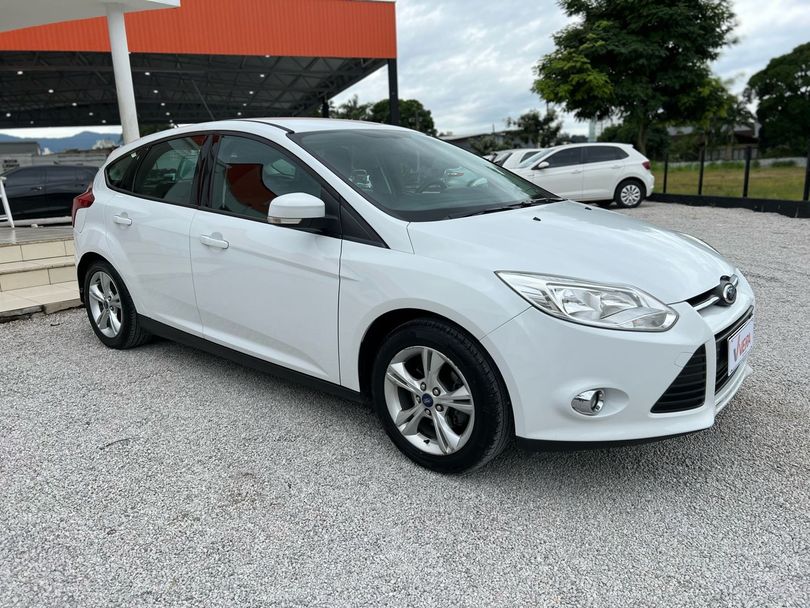 Ford Focus 1.6 S/SE/SE Plus Flex 8V/16V  5p