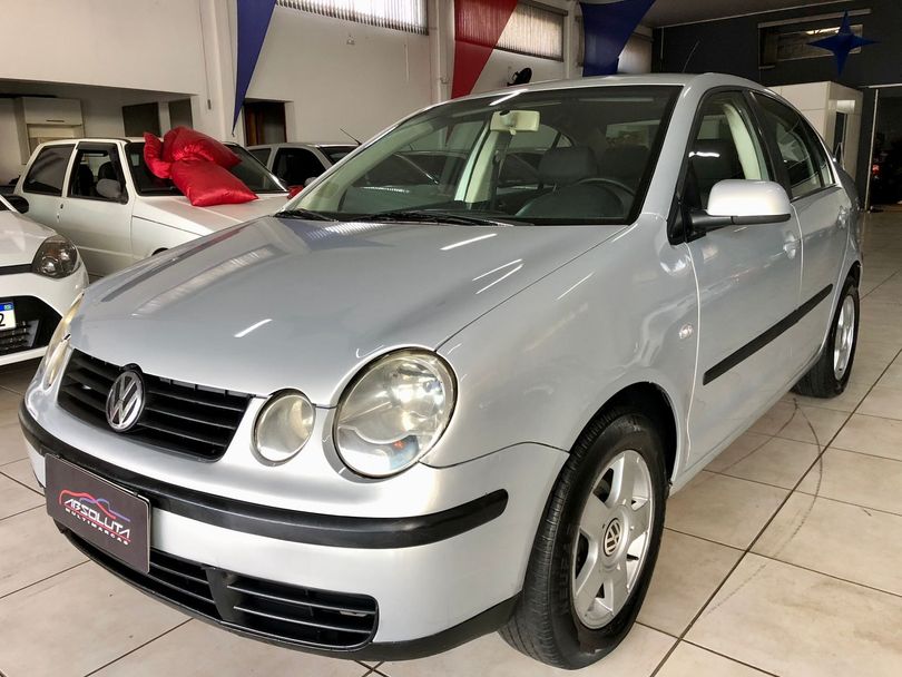 VolksWagen Polo Sedan 1.6 Mi 101cv 8V 4p