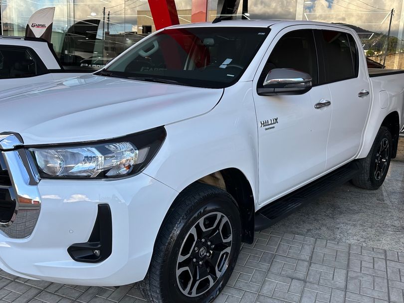 Toyota Hilux CD SRV 4x4 2.8 TDI Diesel Aut.