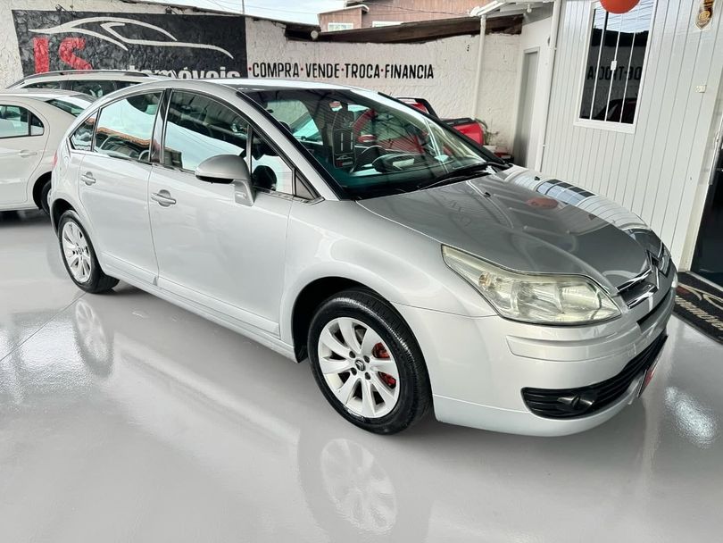 Citroën C4 GLX 2.0 Flex 16V 5p Mec.