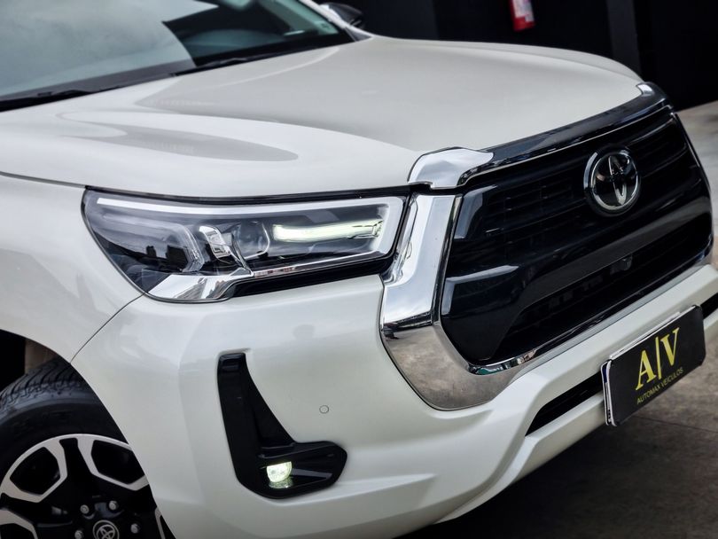 Toyota Hilux CD SRX 4x4 2.8 TDI 16V Diesel Aut.