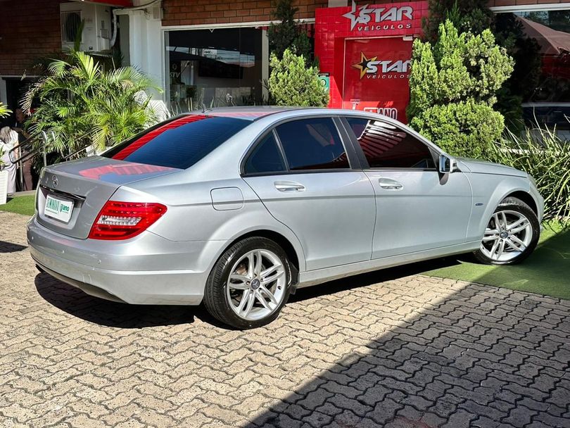 Mercedes C-180 CGI Classic 1.8 16V 156cv Aut.