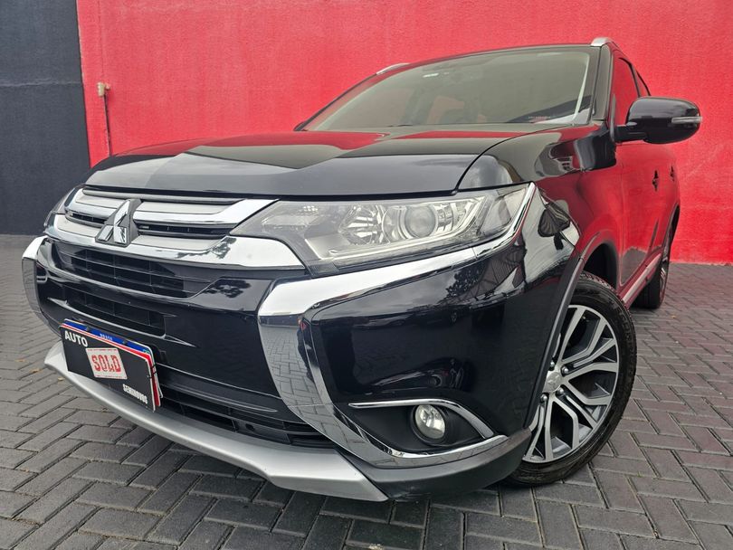 Mitsubishi OUTLANDER 2.2 165cv Diesel Aut.