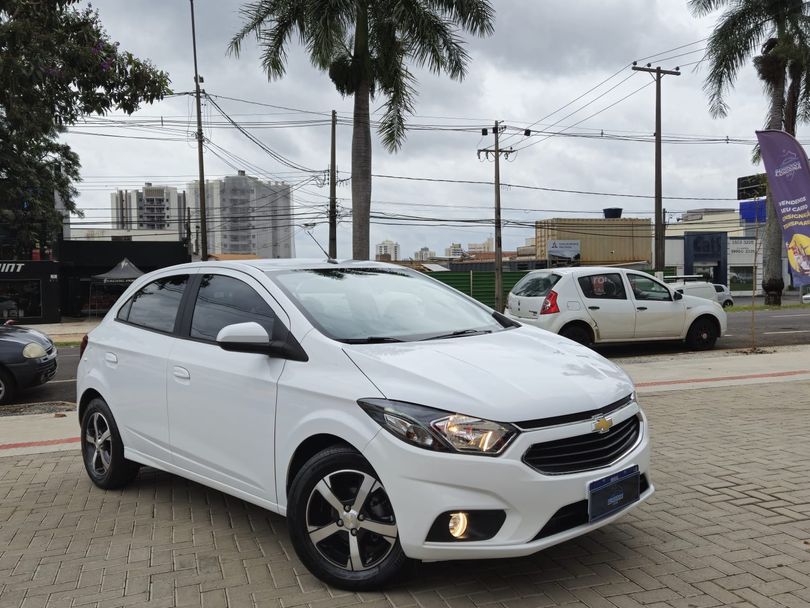 Chevrolet ONIX HATCH LTZ 1.4 8V FlexPower 5p Aut.