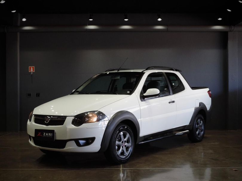 Fiat Strada Trekking 1.6 16V Flex CD
