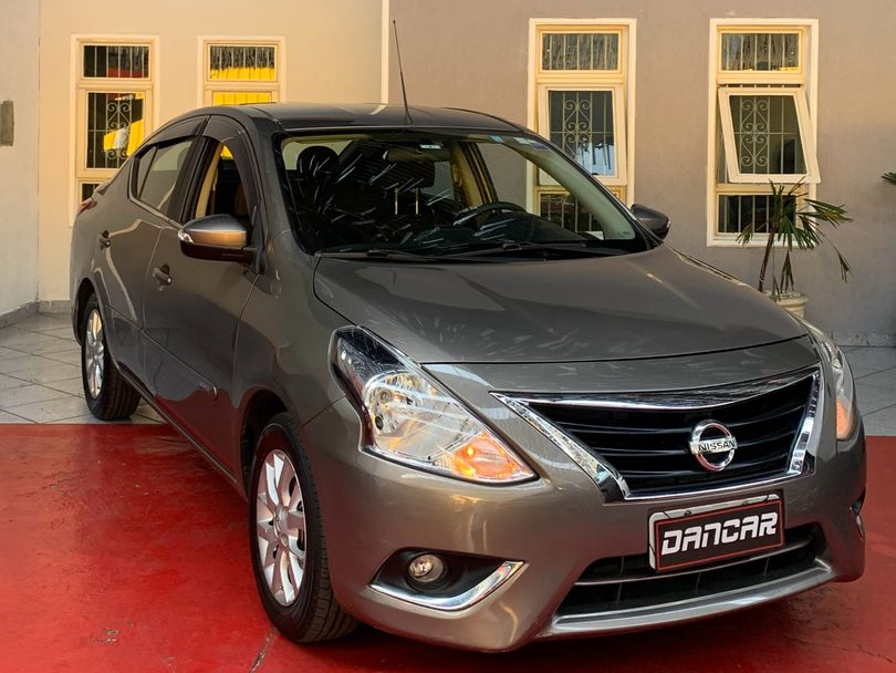 Nissan VERSA SV 1.6 16V FlexStart 4p Aut.