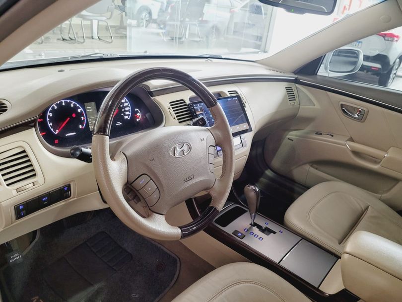 Hyundai AZERA GLS 3.3 V6 24V 4p Aut.