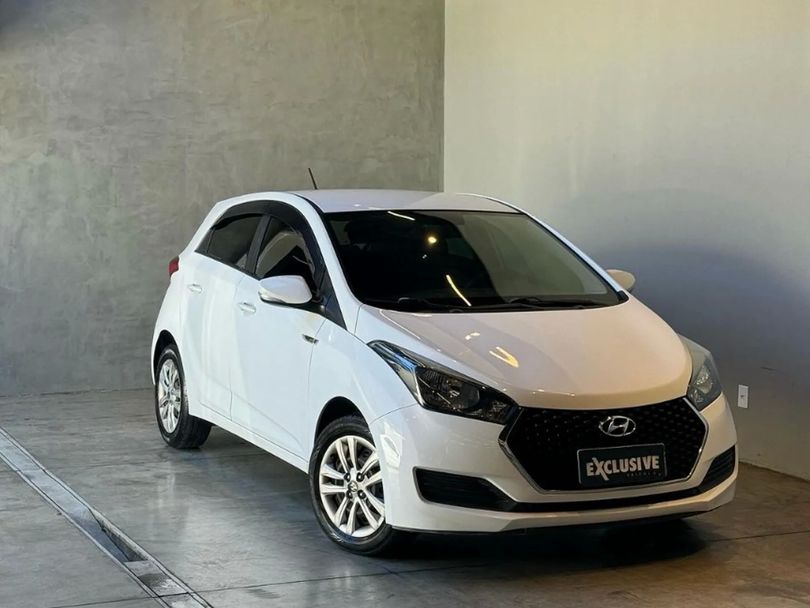 HYUNDAI 1.0 COMFORT PLUS 12V FLEX 4P MANUAL