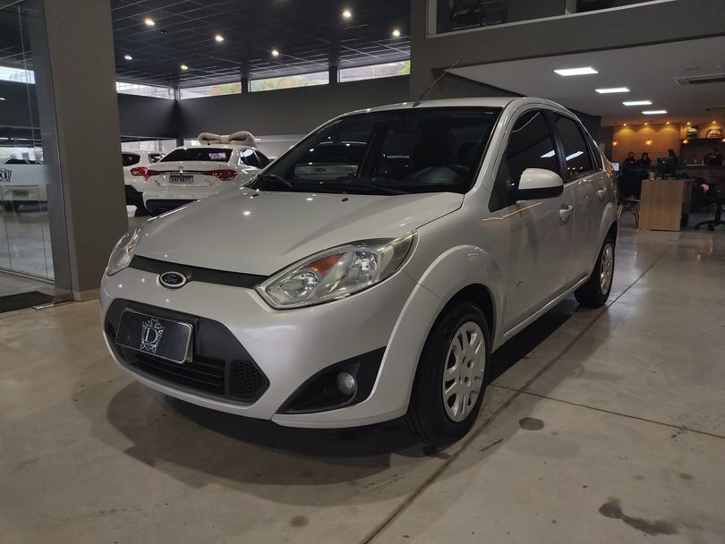 Ford Fiesta Sedan SE 1.6 8V Flex 4p