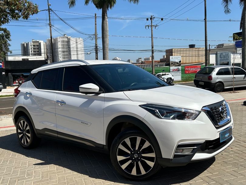 Nissan KICKS SL 1.6 16V FlexStar 5p Aut.
