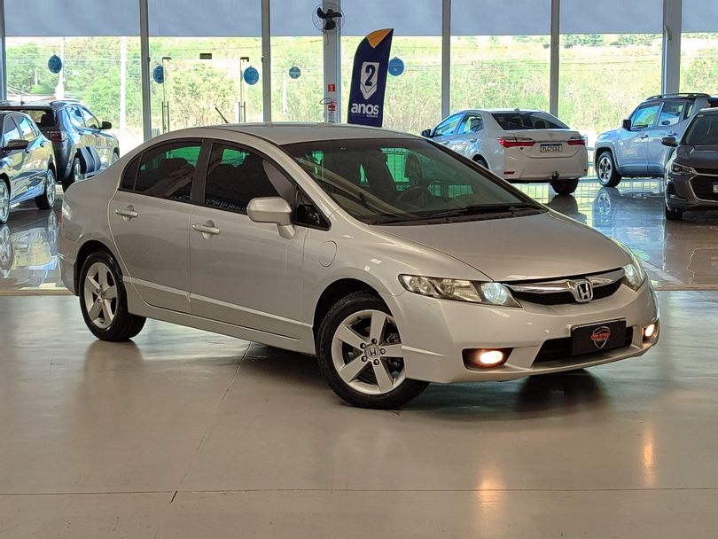 Honda Civic Sedan LXS 1.8/1.8 Flex 16V Aut. 4p