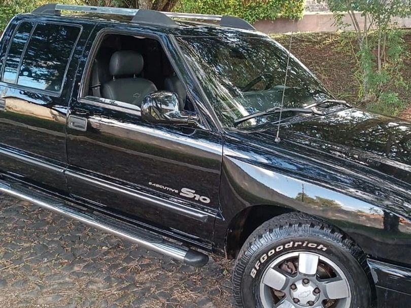 Chevrolet S10 Pick-Up Luxe 2.8 4x2 CD TB Int.Dies.