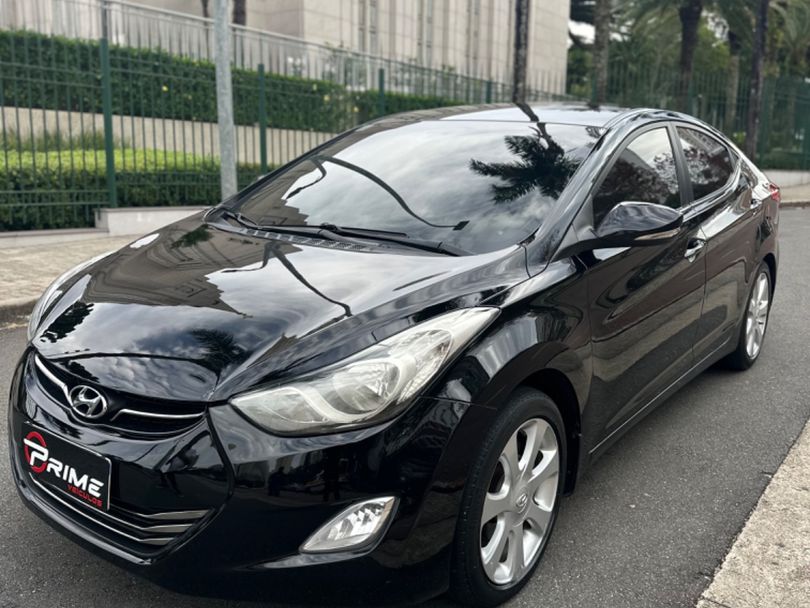 Hyundai Elantra GLS 1.8 16V Aut.