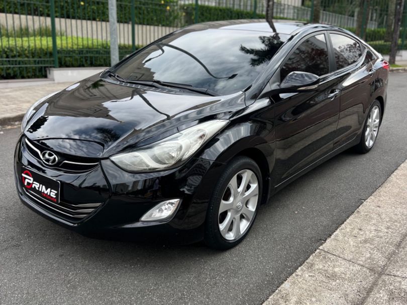 Hyundai Elantra GLS 1.8 16V Aut.