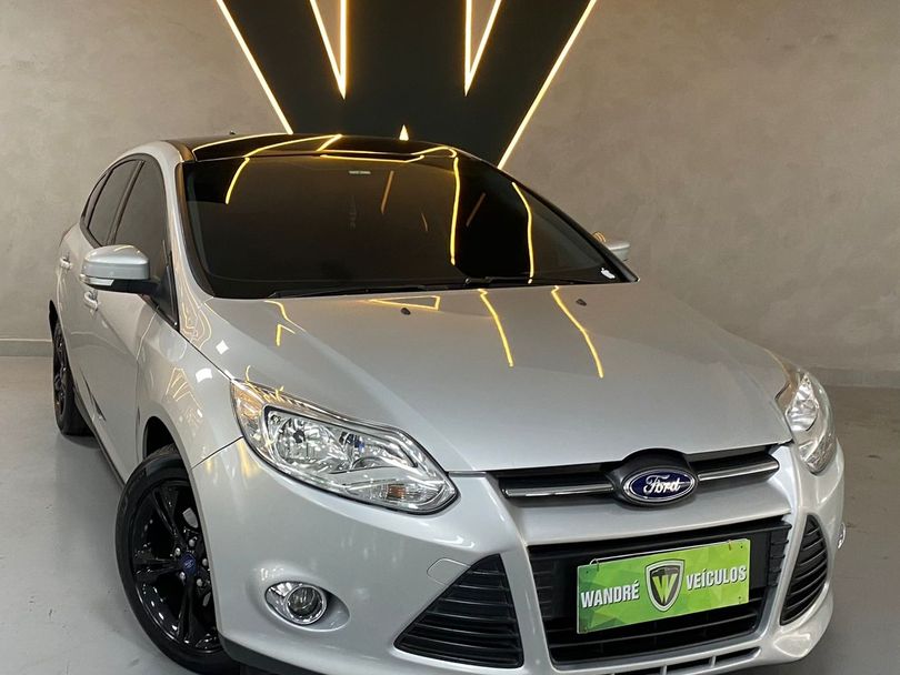Ford Focus 1.6 S/SE/SE Plus Flex 8V/16V  5p
