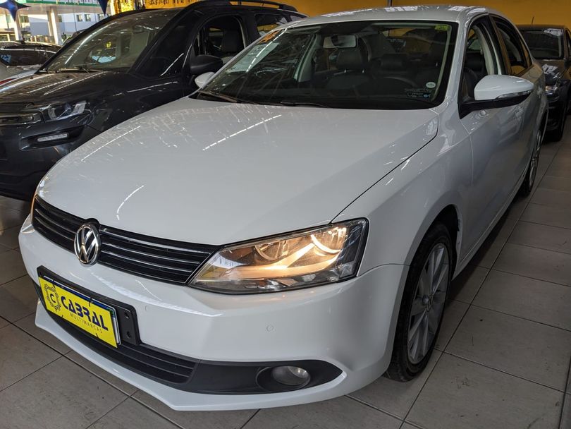 VolksWagen JETTA Comfortline 2.0 T.Flex 8V 4p Tipt.