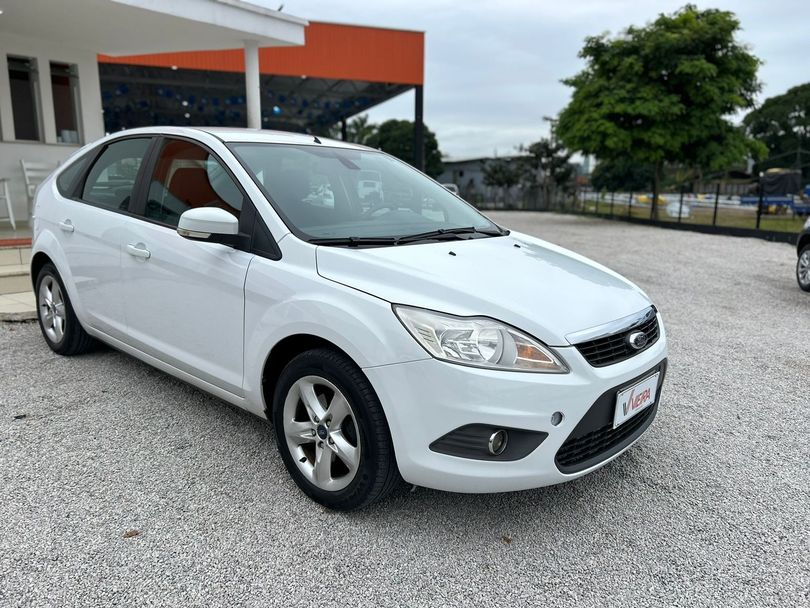 Ford Focus 2.0 16V/SE/SE Plus Flex 5p Aut.