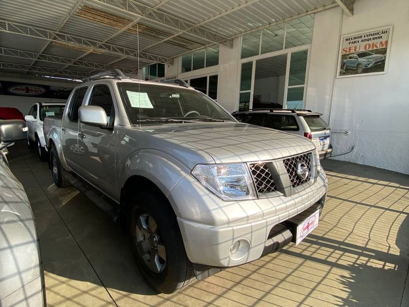 Nissan Frontier LE ATTACK CD 4x4 2.5 TB Die.Aut