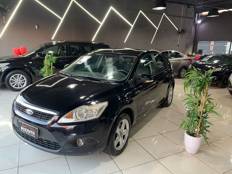 Ford Focus 1.6 S/SE/SE Plus Flex 8V/16V  5p