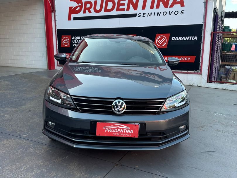 VolksWagen JETTA Highline 2.0 TSI 16V 4p Tiptronic