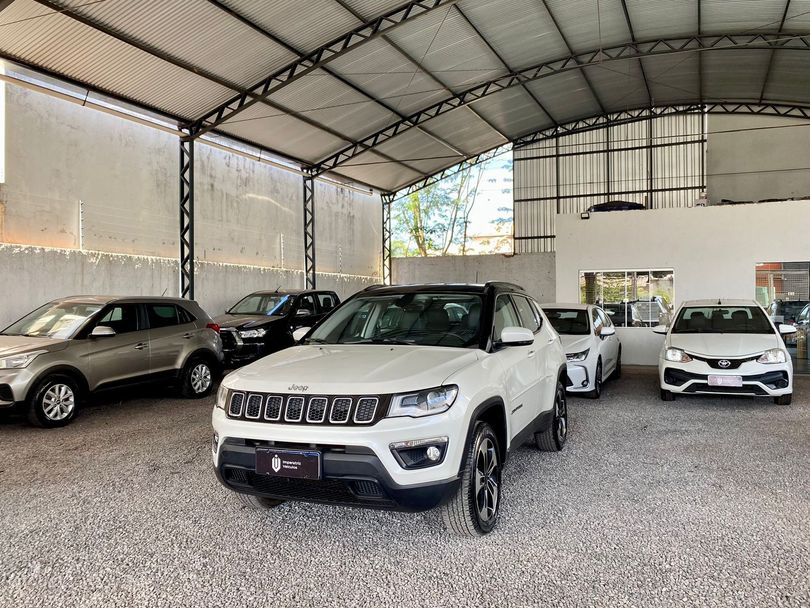 Jeep COMPASS LONGITUDE 2.0 4x4 Dies. 16V Aut.