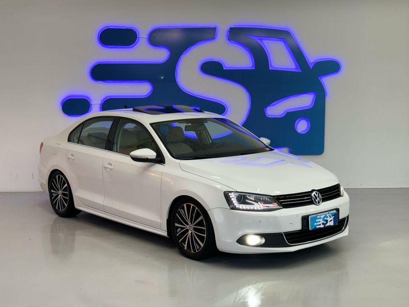 VolksWagen JETTA Highline 2.0 TSI 16V 4p Tiptronic