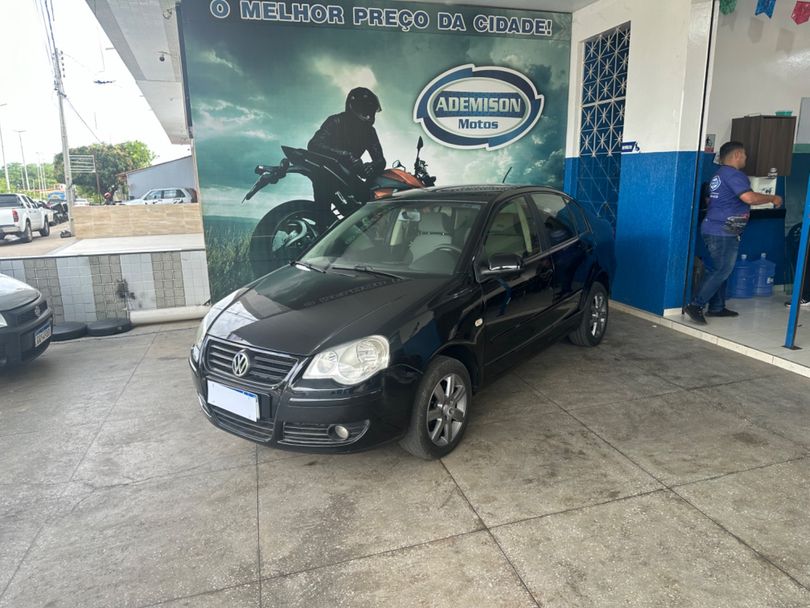 VolksWagen Polo Sed. COMFORT. 1.6 Mi Tot. Flex 8v