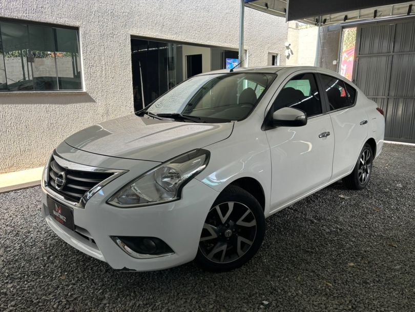 Nissan VERSA SL 1.6 16V FlexStart 4p Aut.
