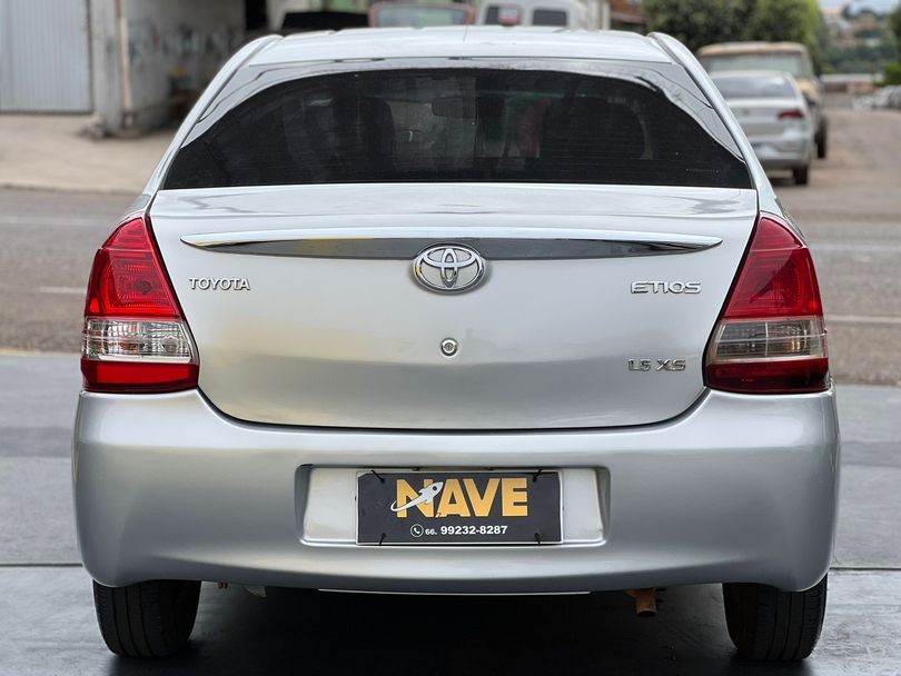 Toyota ETIOS XS Sedan1.5 Flex 16V 4p Mec.