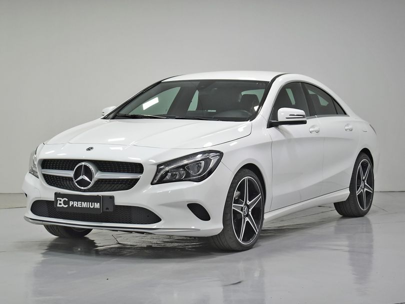 Mercedes CLA-180 1.6 16V 122cv Aut.