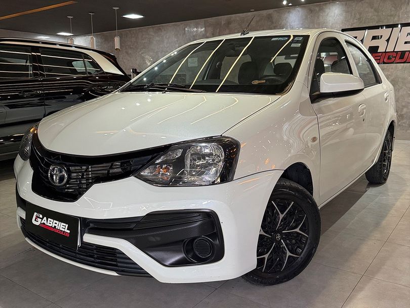 Toyota ETIOS X Plus 1.5 Flex 16V 5p Aut.