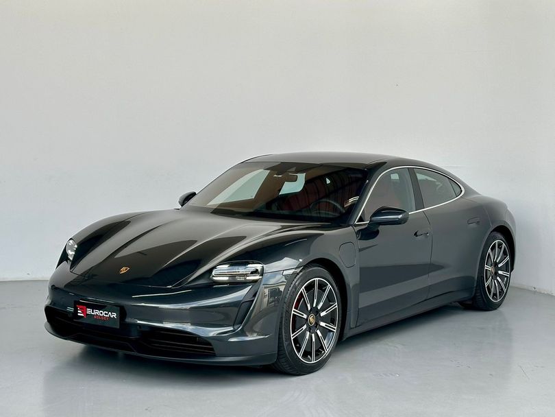 Porsche Taycan 4S (Elétrico)