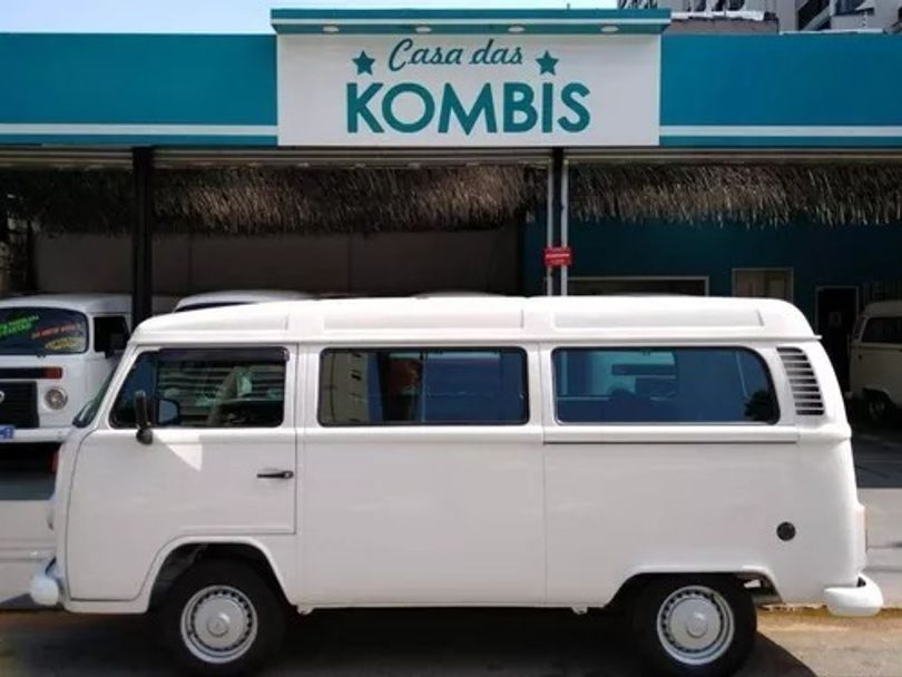 Volkswagen Kombi Furgão 1.3 (Flex)