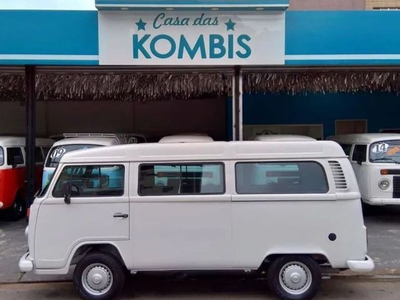 Volkswagen Kombi Standard 1.3 (Flex)