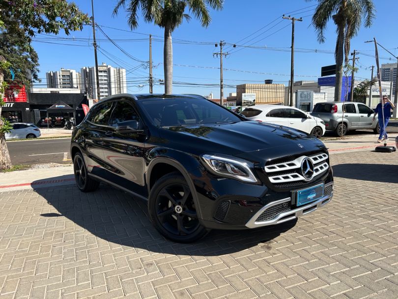 Mercedes GLA 200 Advance 1.6/1.6 TB 16V Flex Aut.