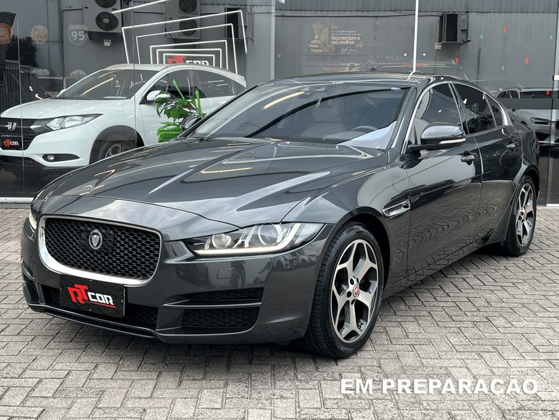 Jaguar XE 2.0 Turbocharged Pure 240cv Aut.