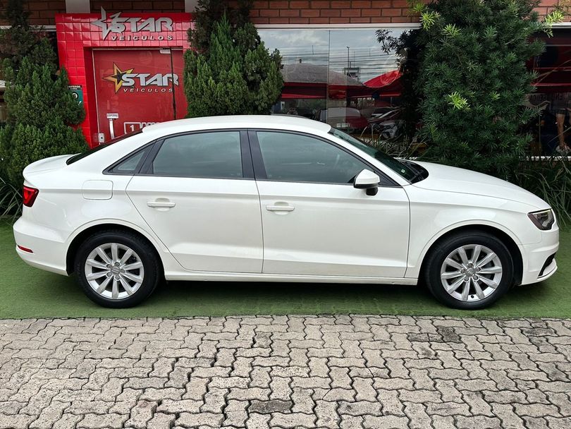 Audi A3 Sportback 1.8 16V TFSI S-tronic 5p