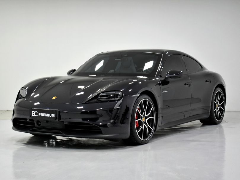 Porsche Taycan 4S (Elétrico)